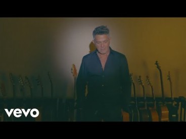 Alejandro Sanz Bio